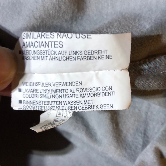 Under Armour Loose-fit T-Shirt - Picture 6 of 7